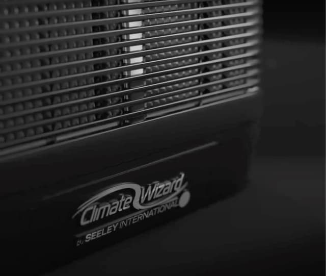 Oficina siendo ventilada por un producto de Climate Gate